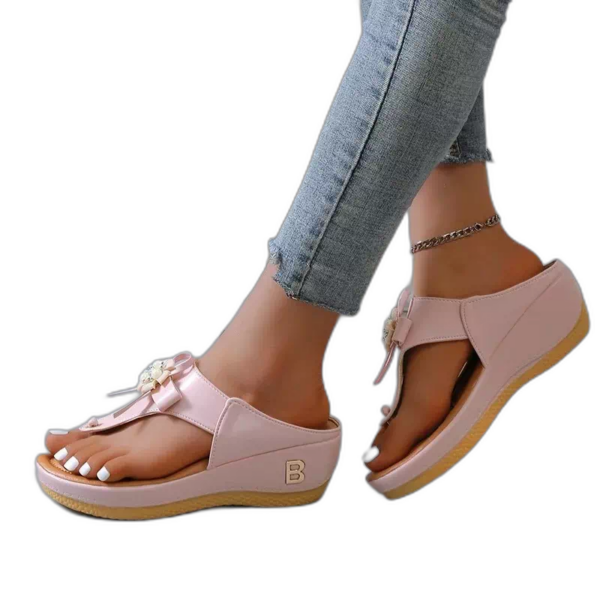 PediChic-Tongs-orthopediques-femmes-modernes-et-elegantes-6 PediChic-Tongs-orthopediques-femmes-modernes-et-elegantes-6