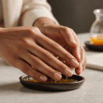 découvrez si le maquillage est autorisé pendant le ramadan, selon les recommandations religieuses et les pratiques culturelles. éclaircissements sur les règles à respecter pour rester fidèle à ses convictions durant cette période sacrée.